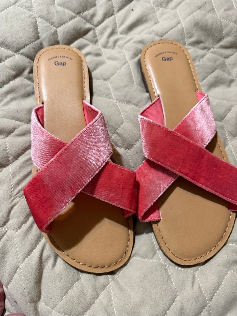 Gap sandals, size 8